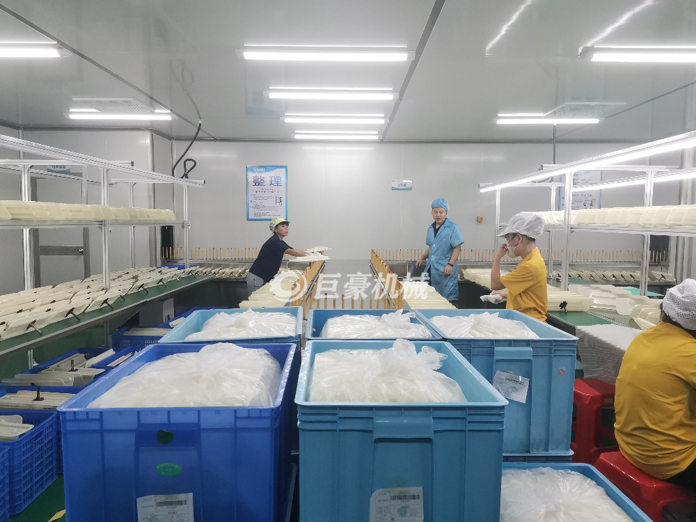 小型人工喷漆场所设置事故排风吗?